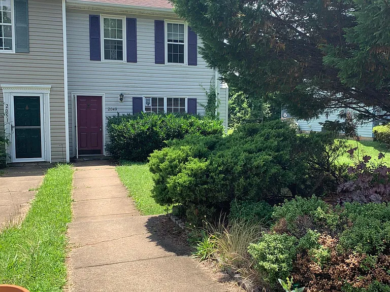 Commonwealth Dr — Photo 16