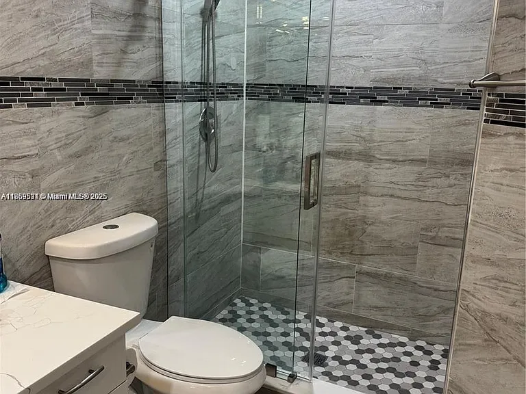 5133 Brisata Cir #L — Photo 26