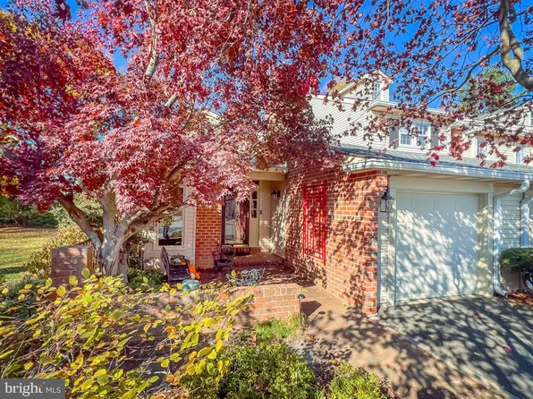 102 Sutphin Pnes, Yardley, PA 19067