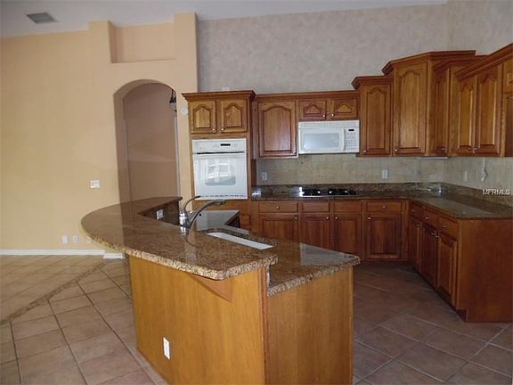 5th image of 799 Salt Lake Dr