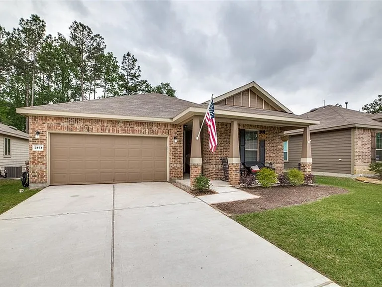 2151 Lost Timbers Dr — Photo 3