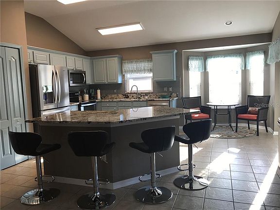3rd image of 15954 Leatherleaf Ln