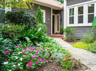 5833 Sentinel Dr, Raleigh, NC 27609