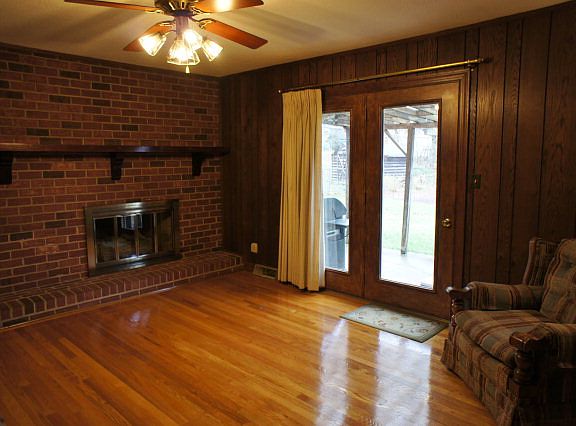 3rd image of 116 Ginger Dr