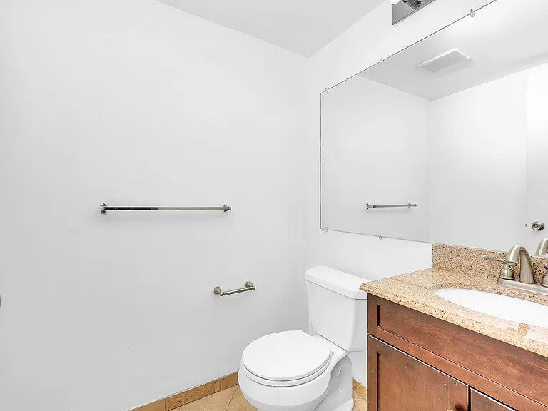 1592 Brentwood Dr — Photo 22