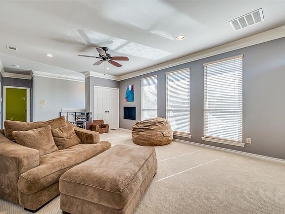 4th image of 3412 Louis Dr