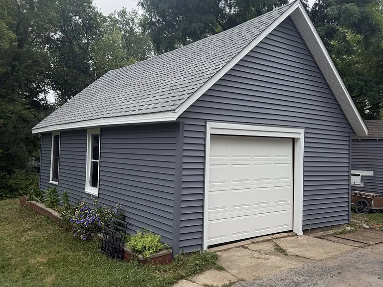 1.5 car garage