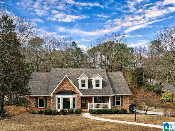 6733 Remington Cir, Pelham, AL 35124