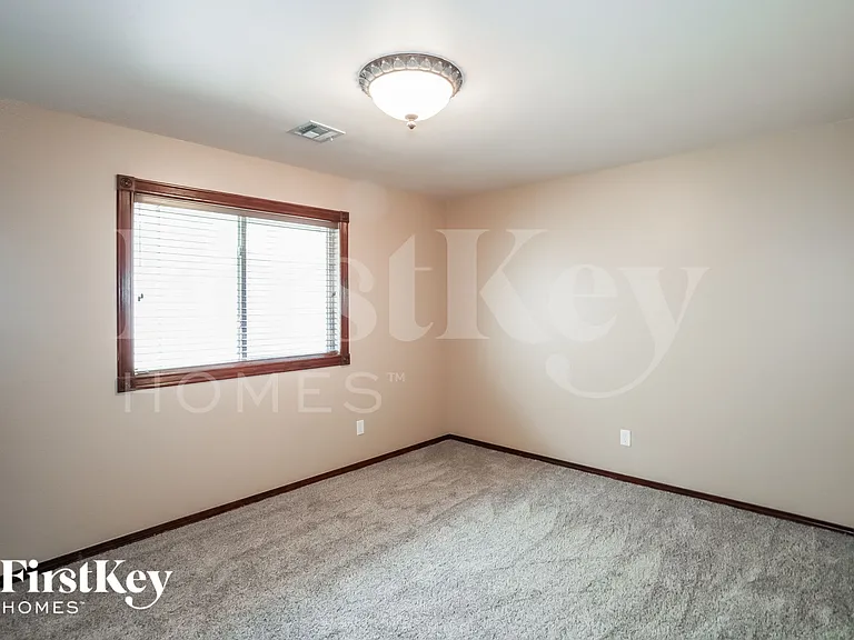 17100 Holly Burn Cir — Photo 12