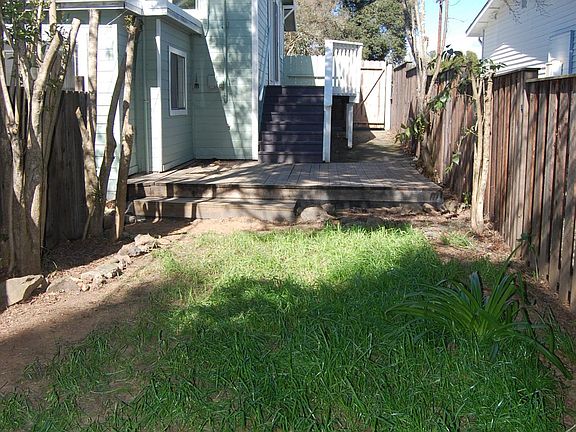 4th image of 8395 Grape Ave