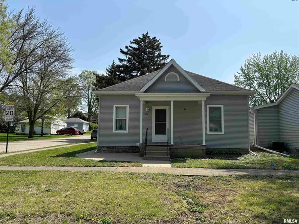 216 N Center St, Lacon, IL 61540