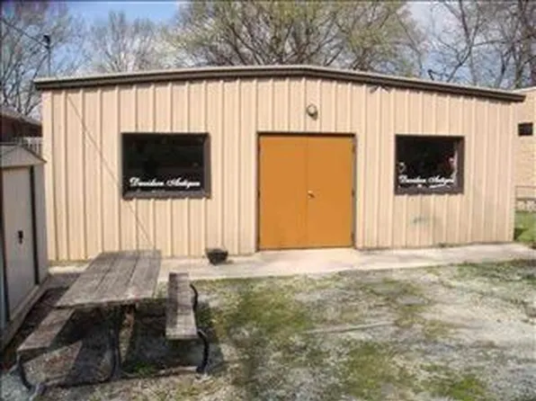 1025 E Tickle St, Dyersburg, TN 38024