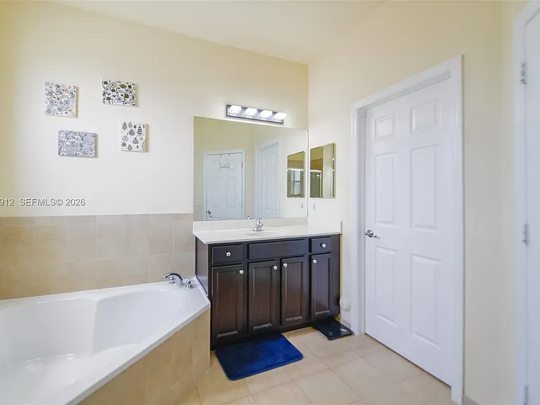 9101 SW 169th Pl — Photo 21