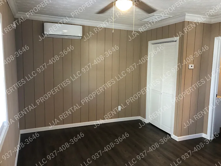 living room/bedroom pic and bedroom closet