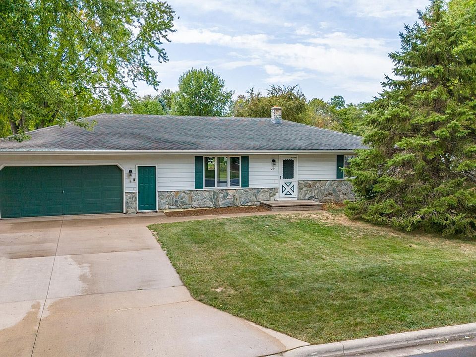 214 N 7th Ave Winneconne WI 54986 Zillow