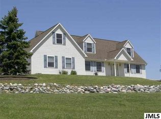 13520 Wamplers Lake Rd, Brooklyn, MI 49230