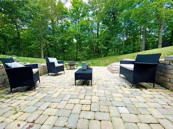 2nd image of 8359 Dunnbury Cir