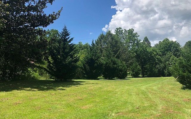1st image of 1 Meadow Creek Ln