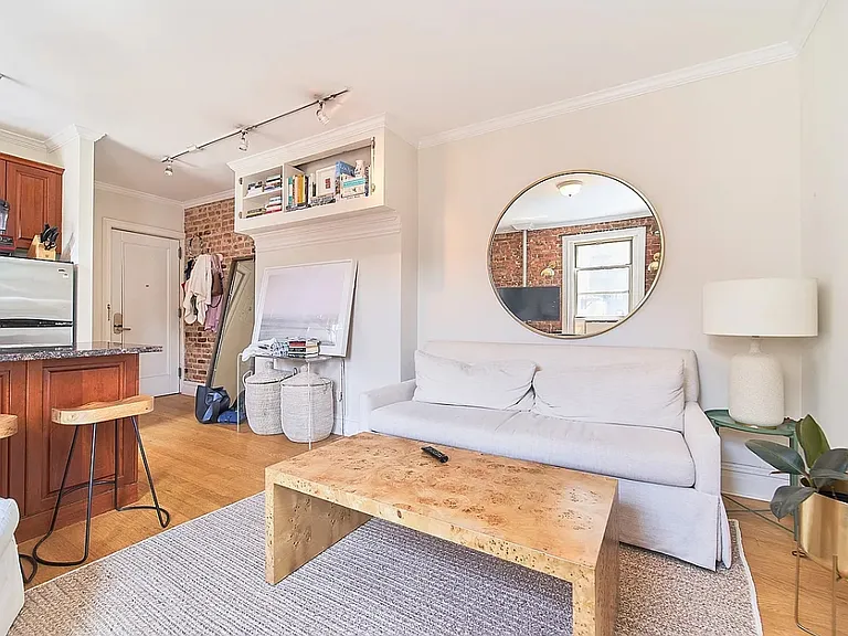 42 Grove St #6F — Photo 2