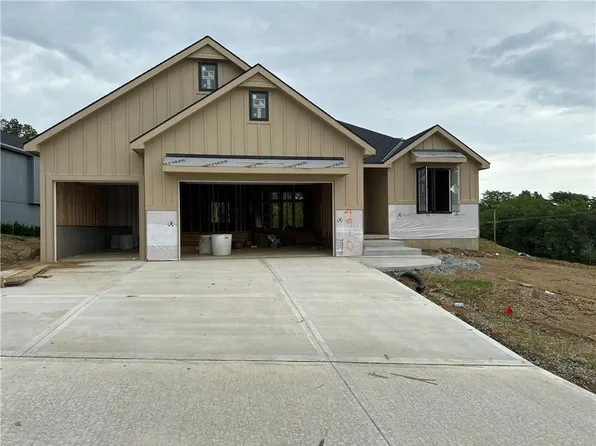 4910 NE 88th St, Kansas City, MO 64156