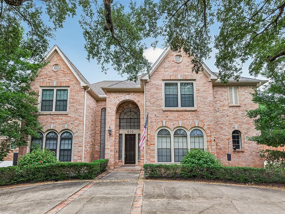 1st image of 919 Ivy Parkway Dr