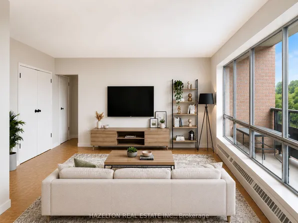 1665 Bloor St E, Mississauga, ON