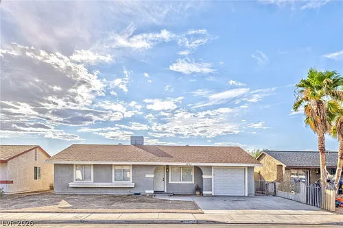 3757 Longfellow St Photo 1