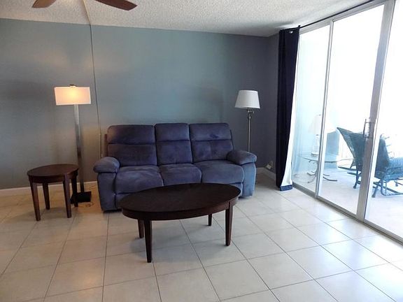 5th image of 921 Gardenia Dr