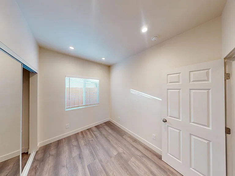 5106 E Falls View Dr — Photo 8