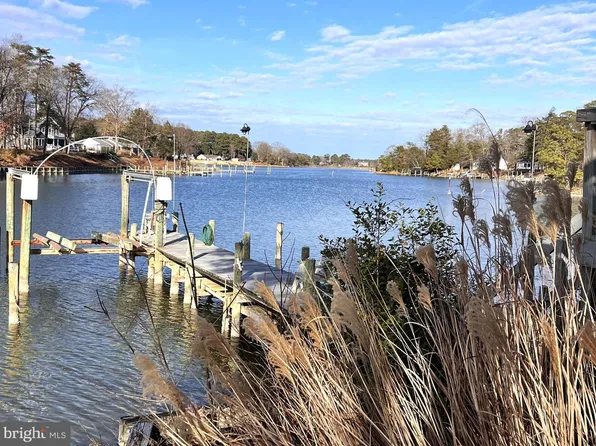 152 Swann Ct, Reedville, VA 22539