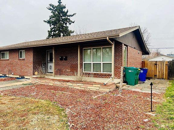 2nd image of 1730 Del Mar Pkwy #B
