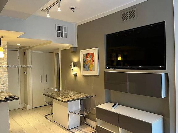 4th image of 100 Collins Ave #208
