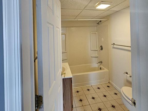 5th image of 1599 N Mulberry St #4