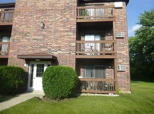 1001 Spruce St APT 1B, Glendale Heights, IL