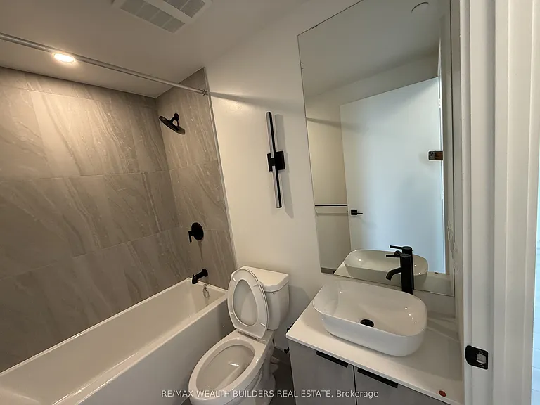1185 Dupont St #2102 — Photo 16