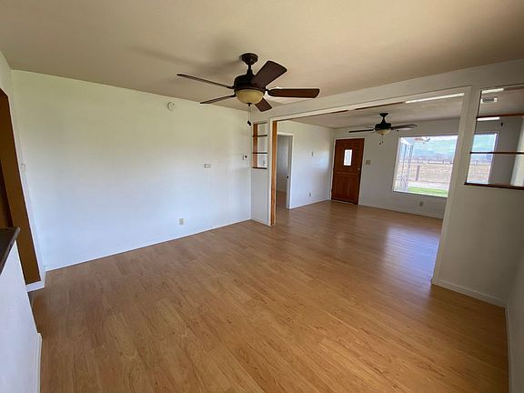 4th image of 22361 Avenue 335