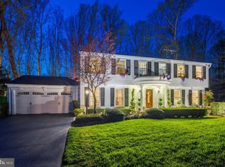 11928 Appling Valley Rd, Fairfax, VA 22030
