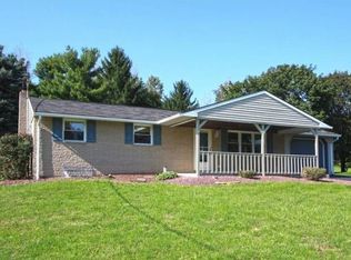 1440 Grandview Rd, Spring Grove, PA 17362