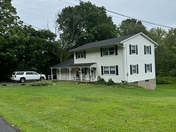 2nd image of 109 Willow Ln