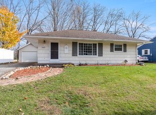 2663 Fairway Dr, Jackson, MI 49201