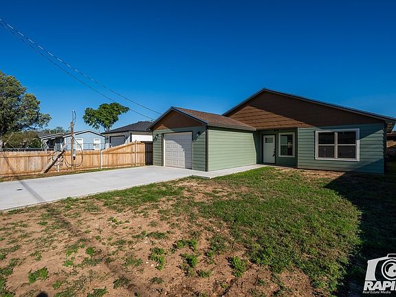 4th image of 806 Antonio St