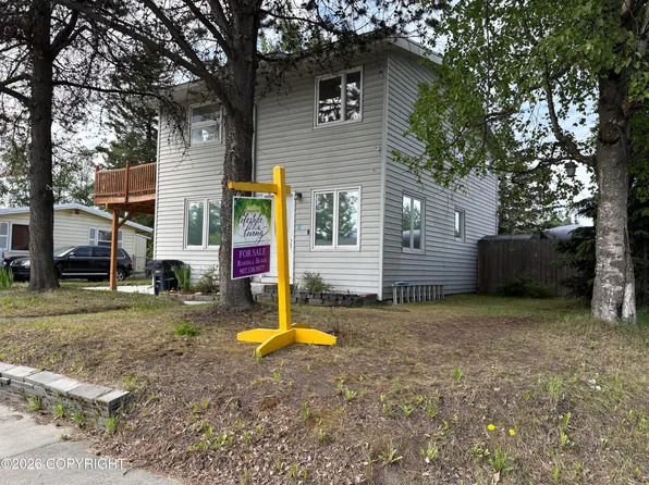 1300 Wintergreen St, Anchorage, AK 99508