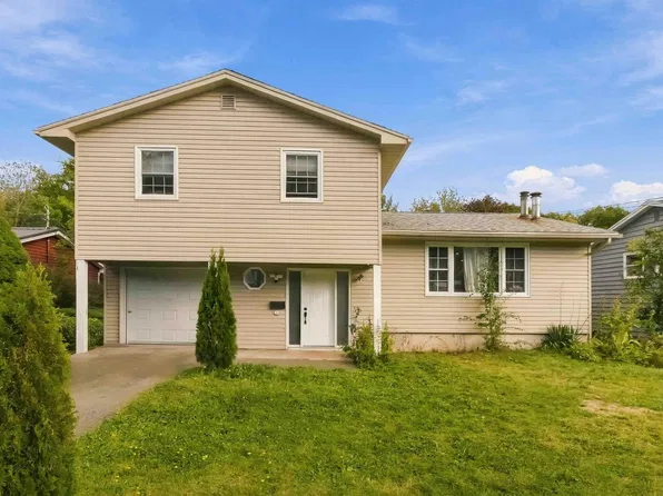 36 Shoreview Dr, Bedford, NS B4A 1V5