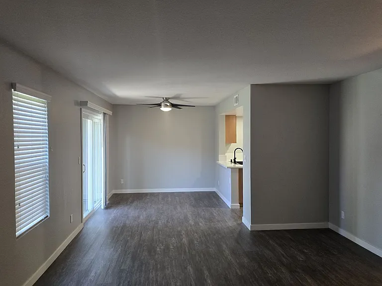 Corona Pointe Resort — Photo 250