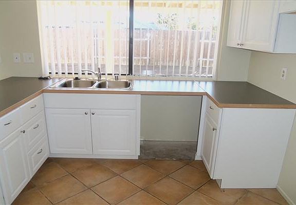 4th image of 25063 Ocotillo Ave