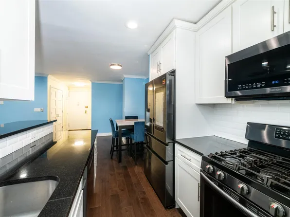 16 Lake #3D, White Plains, NY 10603