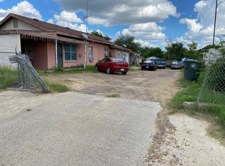 2805 N Mendiola Ave, Laredo, TX 78043