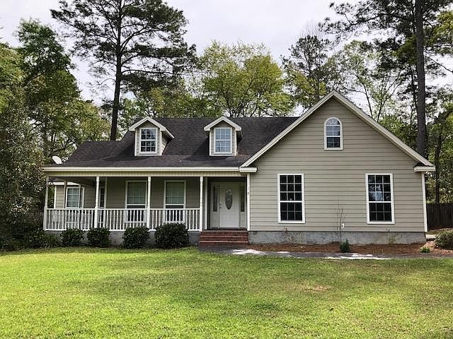 1st image of 18 Woodward Cir