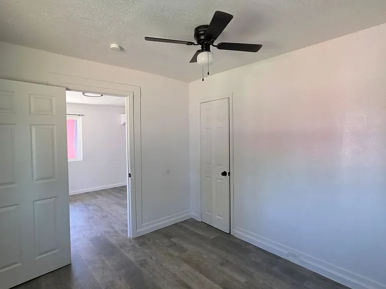 1178 E Park Way — Photo 7