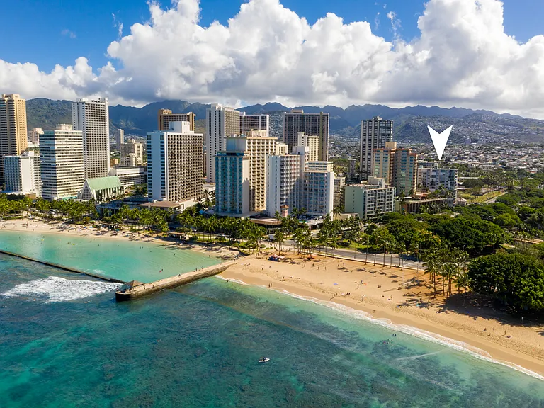 204 Kapahulu Ave #303 — Photo 4